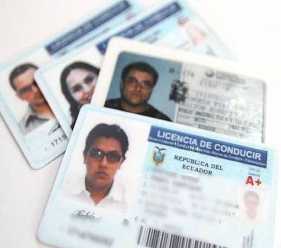 ¿Cómo aprobar el examen de la licencia de conducir en Ecuador?